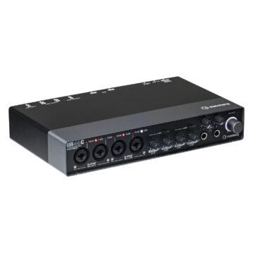 Steinberg UR44C USB 3.0 Audio Interface Angle